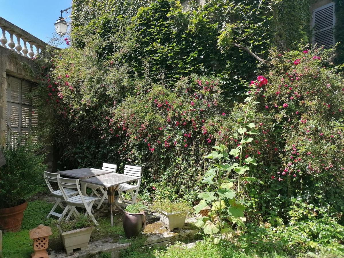 Jardin Et Hotel Particulier Bayeux Exteriér fotografie